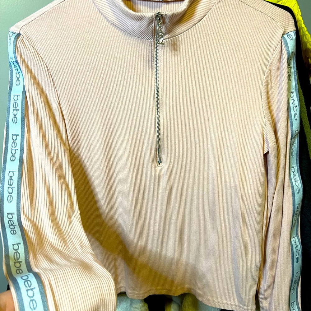 Bebe Long Sleeve Crop top